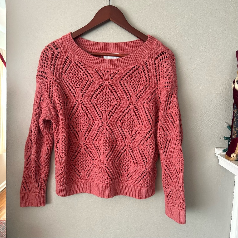 🌸 Old Navy Pink Diamond Pointelle Knit Sweater S